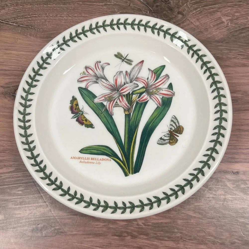 Portmeirion motifs white